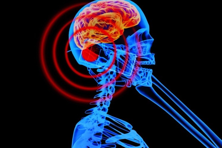 آیا اثرات نامطلوب امواج موبایل بر مغز انسان حقیقت دارد؟