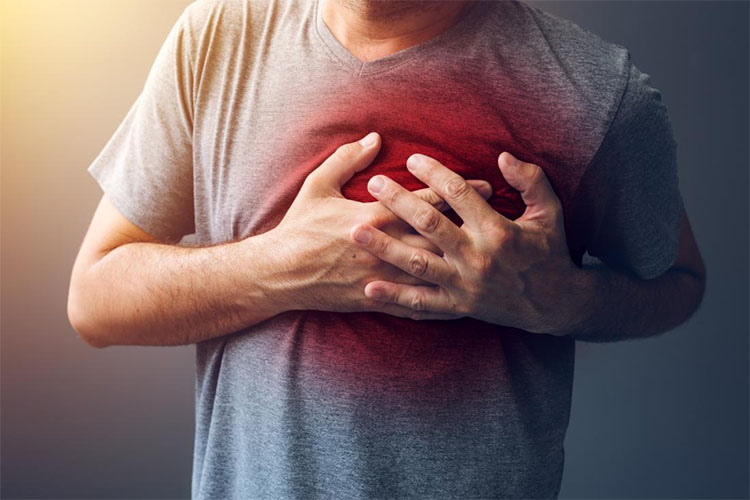 آنژین یا درد قفسه سینه، زنگ خطری برای سلامت قلب