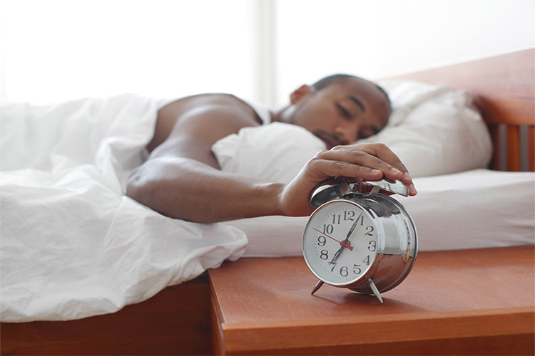 داشتن یک برنامه خواب منظم به سلامت متابولیک بدن شما کمک خواهد کرد