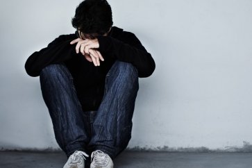 افسردگی فصلی چیست و چطور باید آن را درمان کرد