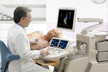 دستگاه اکوکاردیوگرام چیست و چه نوع از بیماری‌های قلبی را تشخیص می‌دهد؟